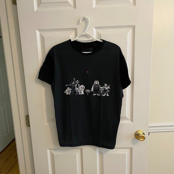 REDBUBBLE Undertale Video Game Short Sleeve T Shirt Black with Characters Size M - Picture 1 of 7